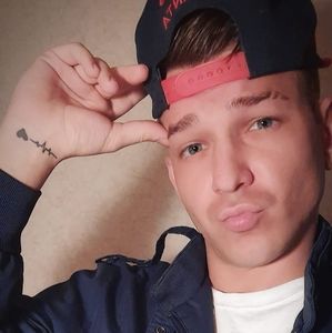 Meet your Posher, Josh